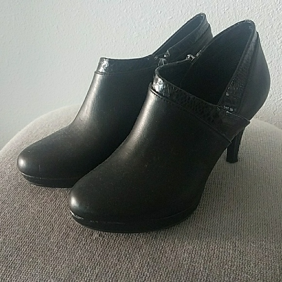 Black Booties With Alligator Print Trim - Picture 1 of 5